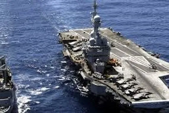 فرنسا تعلن أنها بصدد بناء حاملة طائرات جديدة