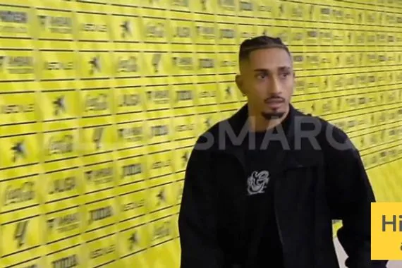 تعليق مثير من رافينيا عن الكرة الذهبية