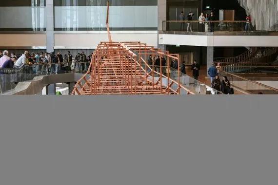 عملية ترميم حيّة لمركب الملك خوفو