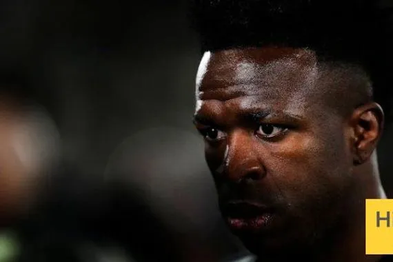 ماذا يقول الإعلام الإسباني عن المهرج