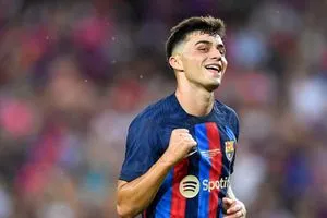 مبابي ثم يامال بيدري يختار أبرز نجوم كرة القدم في العالم