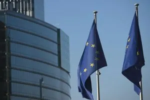 اوروبا تُندد بفرض واشنطن حظر تأشيرات على 5 شخصيات أوروبية