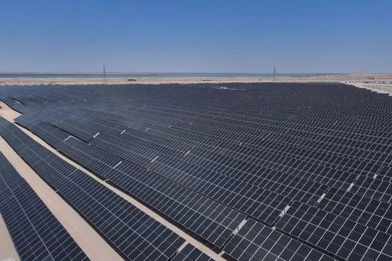 العراق يتصدر صفقات الطاقة المتجددة في 2025 بمشروع شمسي عملاق