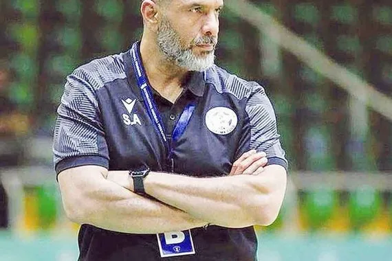 البحريني الفلاحي مدربا لمنتخب العراق بكرة اليد