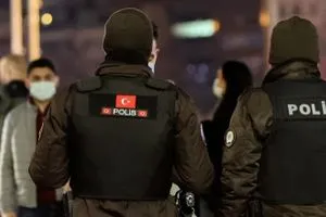 توقيف عناصر من الإخوان في تركيا لتخطيطهم لاقتحام القنصلية المصرية شفق نيوز