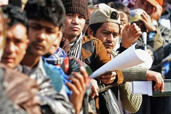 تأشيرات سياحية تتحول إلى عمل غير قانوني
تحديات ضبط العمالة الأجنبية في العراق تعود للواجهة