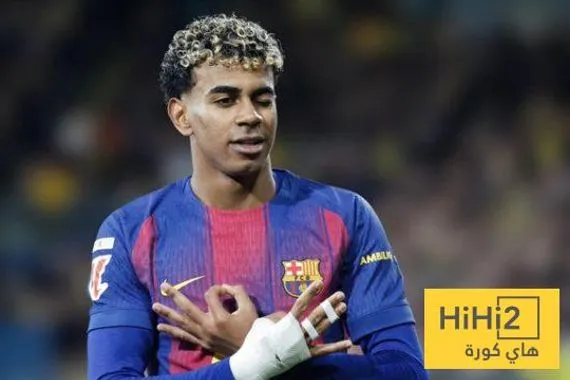 عام لا ينسى للامين يامال في برشلونة