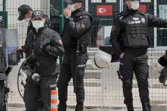 تركيا تعتقل العشرات في عملية ضد داعش