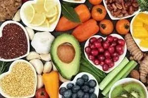 10 أطعمة تغني عن المكملات وتضمن صحة القلب والأعصاب تعرف عليها