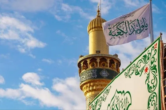 بالصور الورود تزيّن الرحاب الطاهرة في العتبة العلوية المقدسة احتفاءً بذكرى ولادة أمير المؤمنين الإمام علي ع