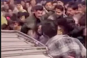 تنديد في العراق بتحرّش مجموعة رجال بامرأة خلال احتفالات رأس السنة