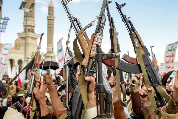 خاص قيادي حوثي صنعاء تترقب بحذر معركة فاصلة شفق نيوز