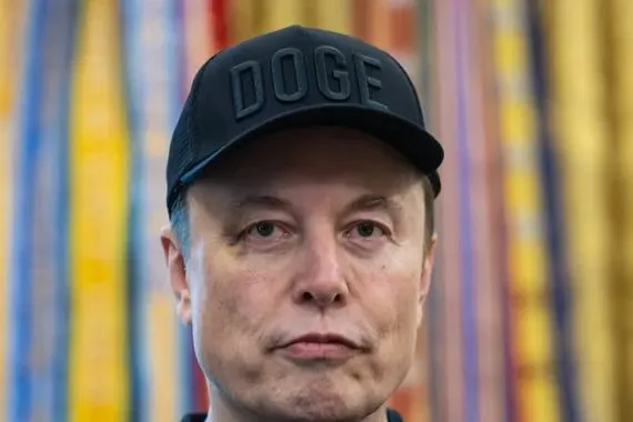 إيلون ماسك يرد على خامنئي وهم زائف شفق نيوز