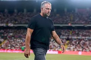 فليك يقود برشلونة نحو المئوية التاريخية في الليغا