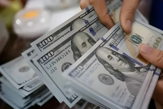 اسعار صرف الدولار مقابل الدينار العراقي اليوم