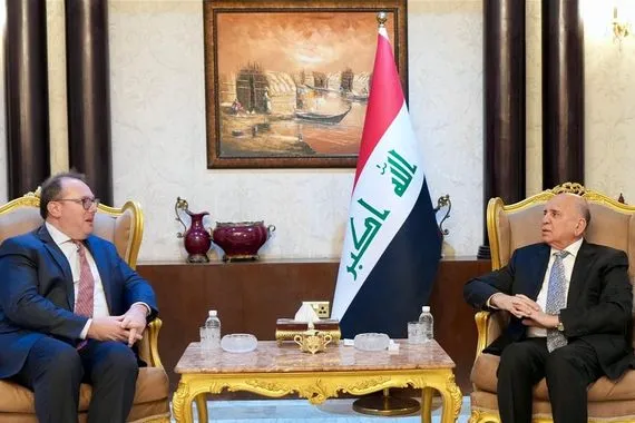 وزير الخارجية والقائم بأعمالِ السفارة الامريكية يناقشان التوترات الأخيرة في حلب