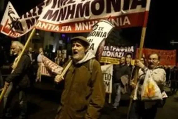 مفاوضات مفاجئة في اليونان بين الحكومة والمزارعين بعد أسابيع من إغلاق الطرق