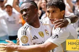 فينيسيوس يعتذر لغونزالو قبل ديربي السوبر