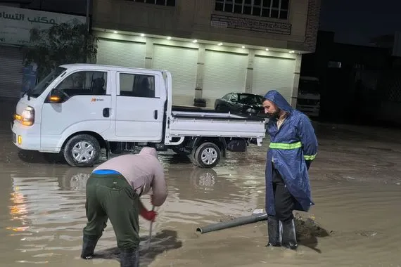 استنفار الجهود الخدمية لسحب مياه الأمطار في صلاح الدين والأنبار وكالة الانباء العراقية واع