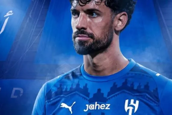 رحلة دفاعية حول العالم لمدافع الهلال الجديد