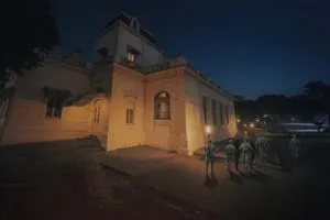 ليلة اعتقال مادورو برواية جندي فنزويلي 20 امريكيا قتلوا منا المئات بسلاح غامض يطلق صوتًا فقط