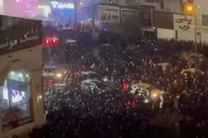 استمرار انقطاع الإنترنت في إيران منذ أكثر من 60 ساعة