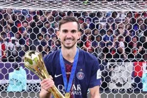 لويس إنريكي يدرس الاستغناء عن نجم الفريق بسعر زهيد