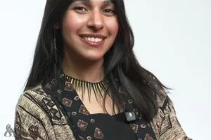 الزميلة آية منصور تفوز بجائزة كورت شورك للصحافة الدولية وكالة الانباء العراقية واع