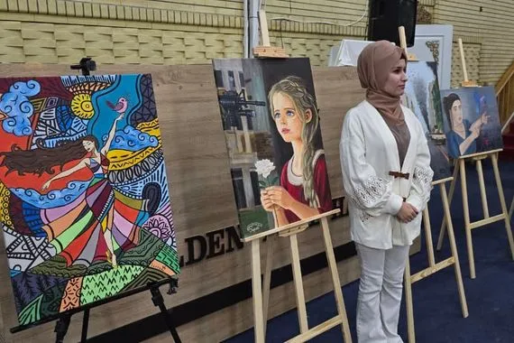 عبر 30 لوحة كركوك تبعث رسائل سلام بمعرض فني وكالة الانباء العراقية واع
