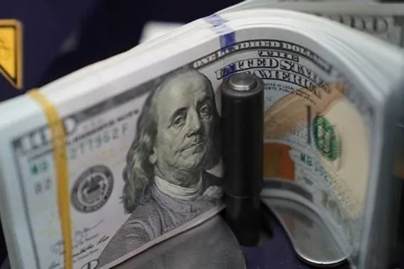 انخفاض أسعار الدولار في أسواق بغداد