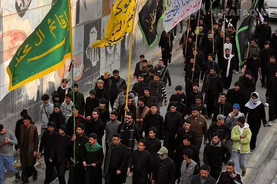 الزيارة الرجبية تبلغ ذروتها في بغداد زخم بشري باتجاه الكاظمية صور شفق نيوز