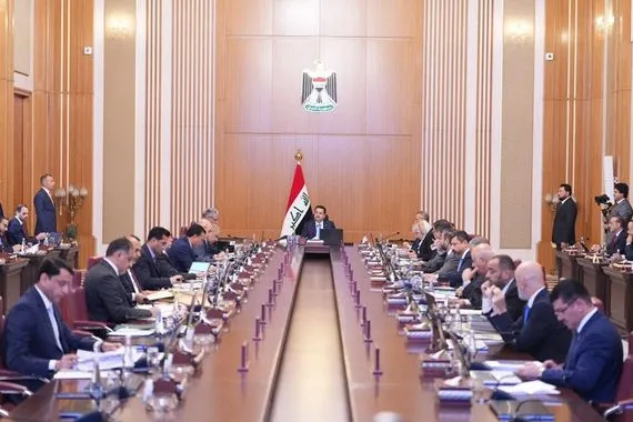 الحكومة العراقية تصدر قرارات جديدة بيع سيارات الدولة غير الإنتاجية وإيقاف احتساب الشهادات والبعثات ومنع النقل بين الوزرات