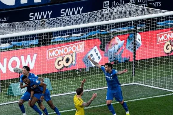 الهلال يسيطر رقميًا على النصر