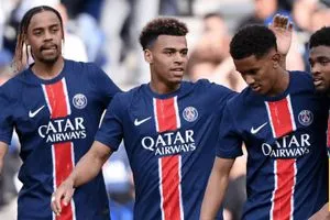 تشكيلة باريس سان جيرمان ضد نادي باريس في كأس فرنسا