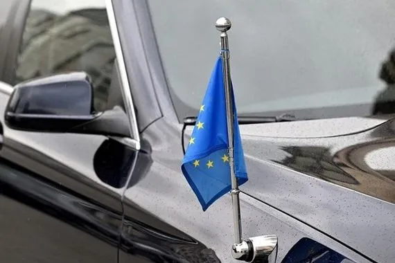 تأكيدات بحدوث خلافات بين دول الاتحاد الأوروبي حول تسليح أوكرانيا