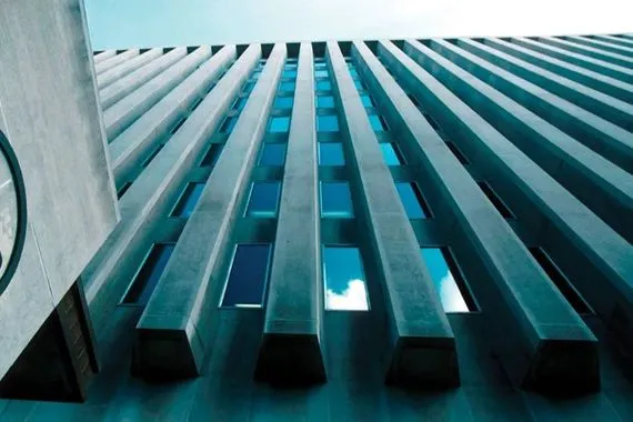 البنك الدولي تباطؤ النمو العالمي عام 2026 مع ارتفاع توقعات أميركا شفق نيوز