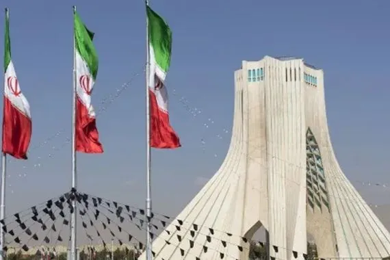 إيران إحالة عدد من كبار المسئولين بالدولة والبنك المركزي إلى القضاء