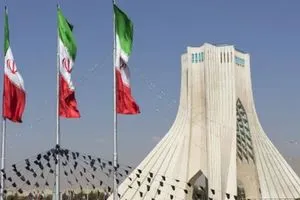 إيران إحالة عدد من كبار المسئولين بالدولة والبنك المركزي إلى القضاء