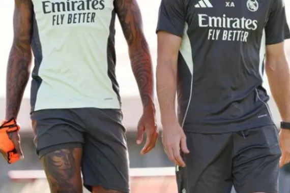 ميليتاو يودع الونسو بعد رحيله عن ريال مدريد