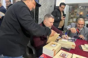 القاهرة توقيع كتاب دراسة المسرح في العراق ضمن مهرجان الهيئة العربية للمسرح وكالة الانباء العراقية واع