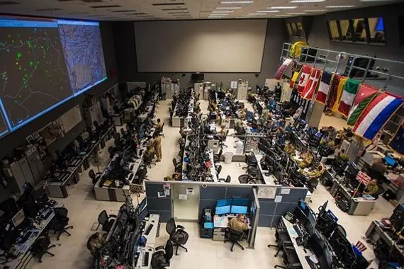 رويترز انباء عن مغادرة أمريكيين قاعدة العيديد الجوية في قطر