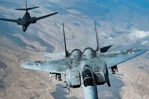 إعلام إسرائيلي أمريكا ستبلغ إسرائيل بموعد العملية في إيران