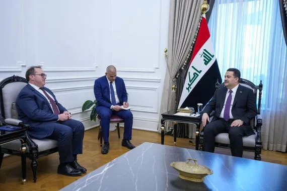 السوداني يؤكد للقائم بالأعمال الأمريكي ضرورة تغليب لغة الحوار في حل النزاعات