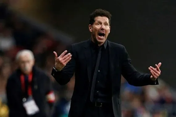 أتلتيكو مدريد يجدد عقد سيميوني حتى 2030