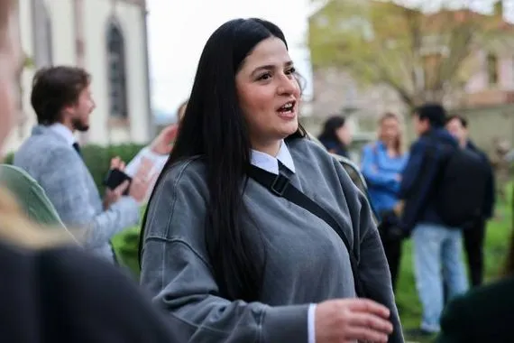 القضاء اليوناني يبرّئ السورية مارديني من تهمة تهريب مهاجرين