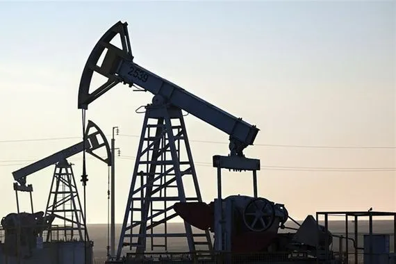 عالميا انخفاض أسعار النفط مع تصاعد التوترات العسكرية