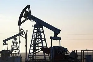 عالميا انخفاض أسعار النفط مع تصاعد التوترات العسكرية