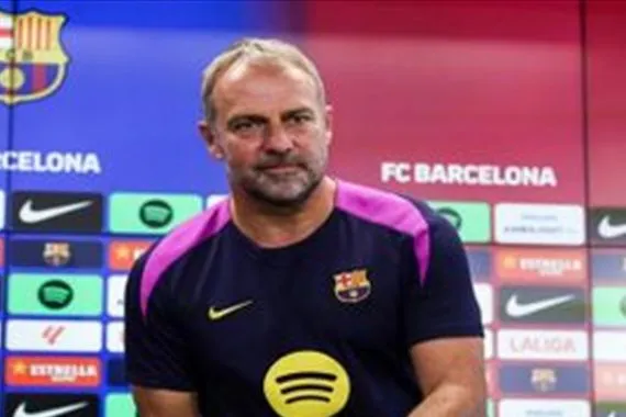 فليك يفقد صبره ويحسم بقاء مخيب الامال في برشلونة