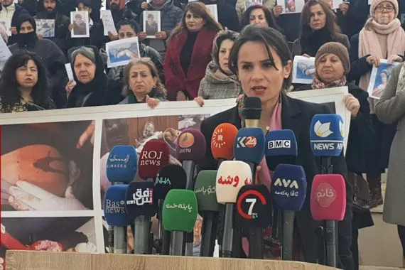 ناشطون في السليمانية يحتجون على الاعتداءات بحق الكورد في سوريا صور شفق نيوز