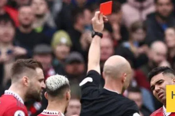 أكثر مباراة شهدت بطاقات حمراء في ديربي مانشستر